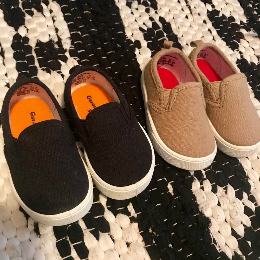 Garanimals slide on boys size 3C